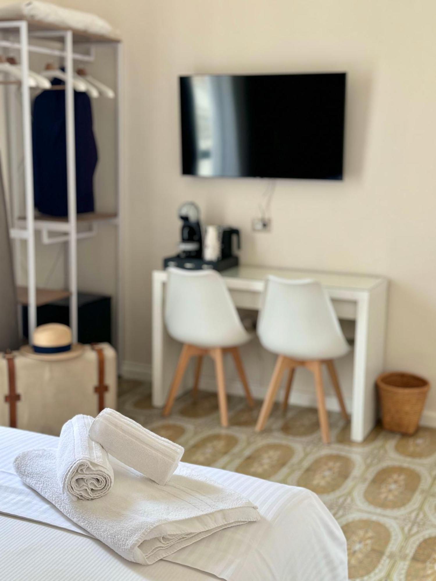 Home To Salerno B&B Εξωτερικό φωτογραφία